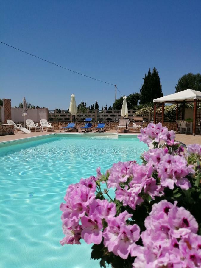 דירות אלגהרו Residenza Agrituristica Santa Lucia Con Piscina מראה חיצוני תמונה